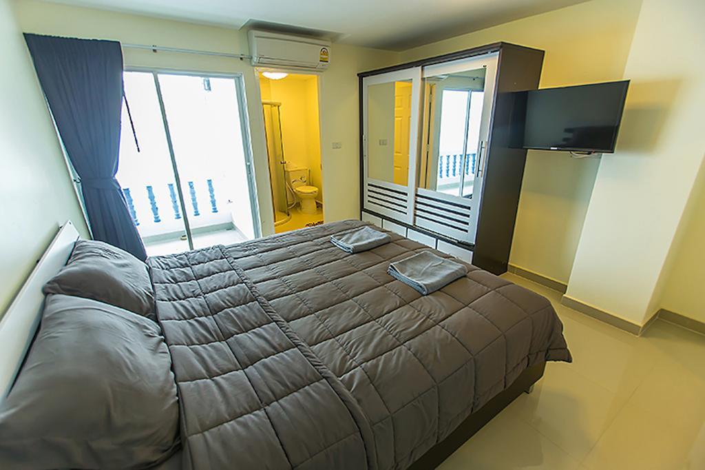 Ruamchok Ocean View Appartement Pattaya Buitenkant foto