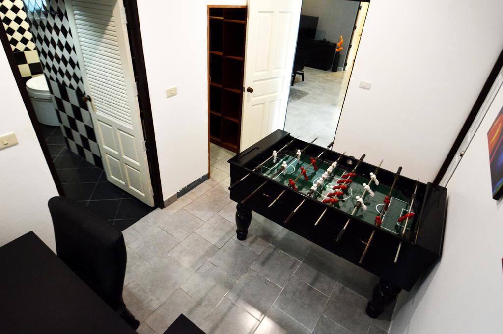 Ruamchok Ocean View Appartement Pattaya Buitenkant foto