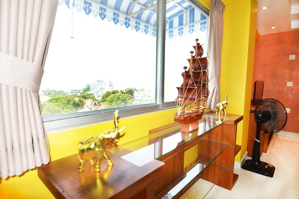Ruamchok Ocean View Appartement Pattaya Buitenkant foto