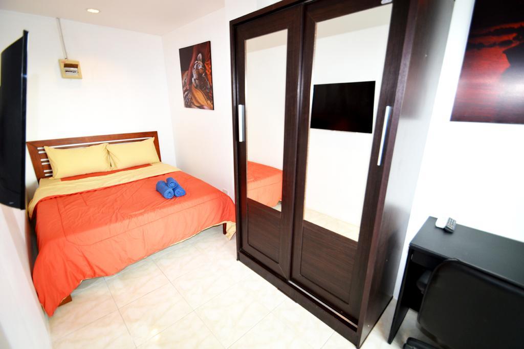 Ruamchok Ocean View Appartement Pattaya Buitenkant foto