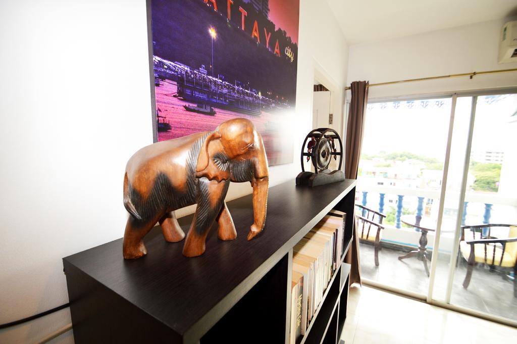 Ruamchok Ocean View Appartement Pattaya Buitenkant foto