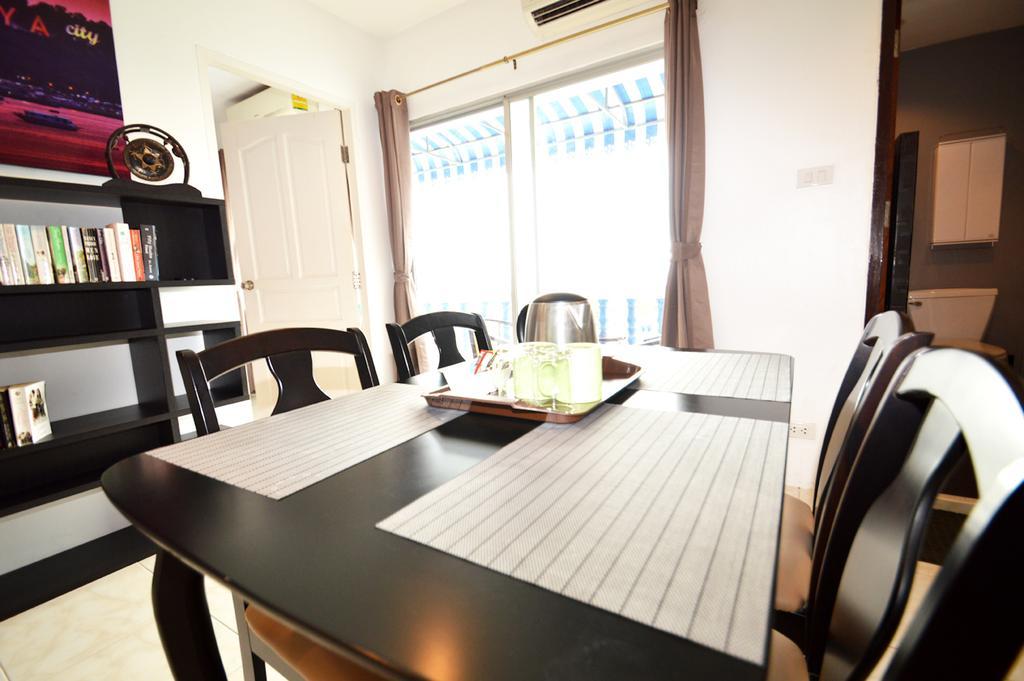 Ruamchok Ocean View Appartement Pattaya Buitenkant foto