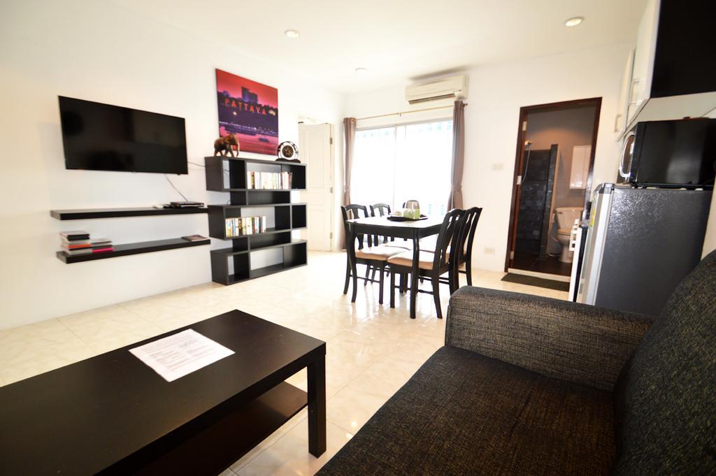 Ruamchok Ocean View Appartement Pattaya Buitenkant foto