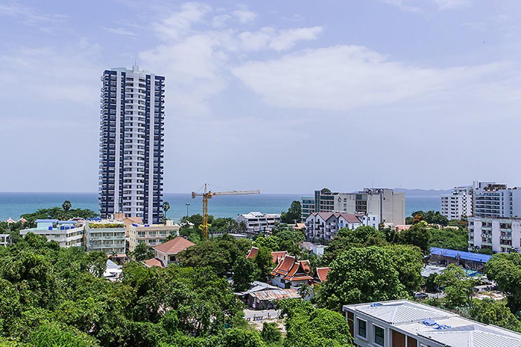 Ruamchok Ocean View Appartement Pattaya Buitenkant foto